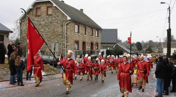 Belçika'daki Köy Asırlardır Türk Bayrağını Dalgalandırıyor