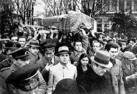 MEHMET AKİF ERSOY VE CENAZESİ