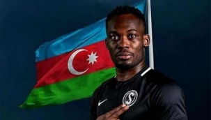 Ganalı yıldız Essien, Azerbaycan şehitlerini unutmadı 