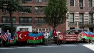 Türk Amerikan toplumu, New York'ta Ermenistan'ın Azerbaycan'a yönelik saldırılarını protesto etti 