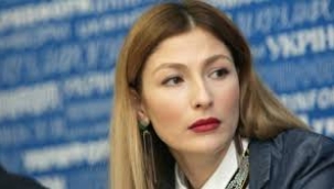 EMİNE CEPPAR, NORVEÇ BÜYÜKELÇİSİYLE KIRIM KONUSU İLE İLGİLENECEK ULUSLARARASI PLATFORMU GÖRÜŞTÜ 