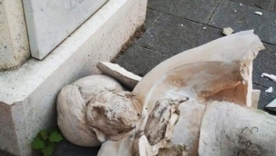 MACARİSTAN'DA ÜNLÜ TÜRK SEYYAH EVLİYA ÇELEBİ'NİN HEYKELİNE ÇİRKİN SALDIRI 