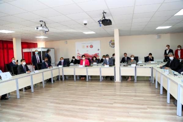Türk Konseyi Aşı Çalıştayı, İzmir'de başladı 
