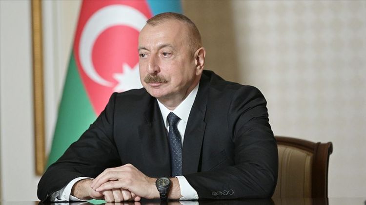 Azerbaycan Cumhurbaşkanı Aliyev: Ermenistan ordusuna ait askeri araçları imha ettik.