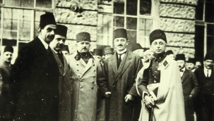 Müstakil Grup: Kontrollü Muhalefet - Yazar: Onur Karabağ 