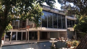 Yeşilçam'ın ünlü köşkü satılıyor