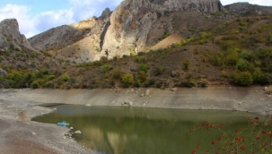 KIRIM'DA BİR GÖL DAHA YOK OLMANIN EŞİĞİNE GELDİ 