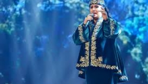 KIRIM TATAR SANATÇI AFİZE KASSARA TRT TÜRKÜ RADYO'DA 