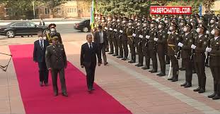 Milli Savunma Bakanı Akar Özbekistan Cumhurbaşkanı ile görüştü