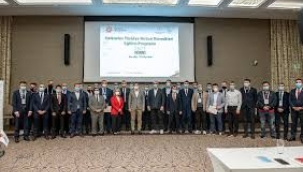 YTB'DEN KARADAĞ'DA "BALKANLAR TÜRKİYE MEZUN DERNEKLERİ EĞİTİM PROGRAMI" 