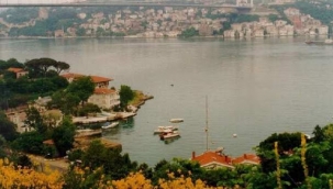 BİR BAŞKA TEPEDEN - Yahya Kemal BEYATLI 