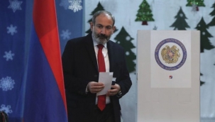 ERMENİSTAN'DA CUMHURBAŞKANI, ERKEN SEÇİM ÇAĞRISI YAPARAK PAŞİNYAN'IN İSTİFASINI İSTEDİ 