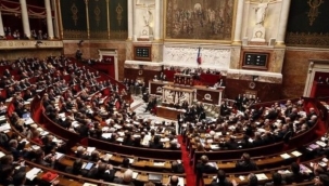 Fransa senatosu bir rezilliğe daha imza attı! 