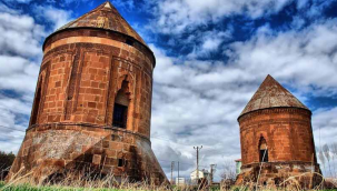 Oğuz Yurdu Ahlat - Yazar: Aygul Agayeva 