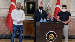 Viyana'daki Türk kahramanlar basının ilgi odağı oldu 