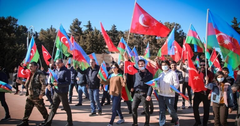 Azerbaycan-Türkiye üniversitesi mümkün mü?