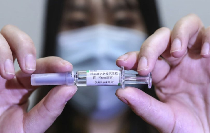 Bakan Koca: Çin aşısı pazartesi günü Türkiye'de