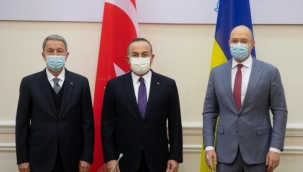 BAŞBAKAN ŞMIGAL, TÜRK DIŞİŞLERİ VE SAVUNMA BAKANLARIYLA BİR ARAYA GELDİ 