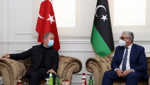 Milli Savunma Bakanı Hulusi Akar Libya'da görüşmelerde bulundu