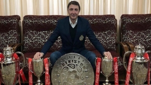 Şota Arveladze, Özbekistan'da bir kez daha yılın en iyi teknik direktörü seçildi! 