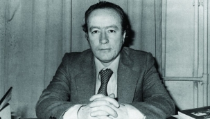 TARİHİN ROMANI - Erol Güngör