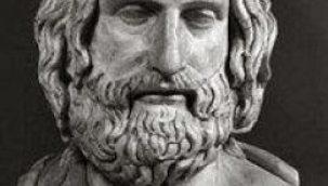 ANAXAGORAS: "AY TANRI DEĞİL"