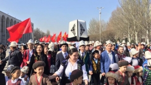 Kırgız Milli Baş Giysisi Kalpak - Yazar: Dastanbek Razak Uulu 