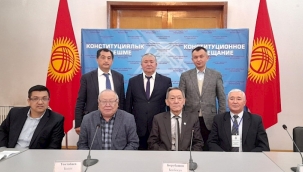Kırgızistan'da Anayasa taslağı onaylandı