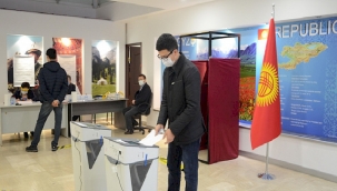 Kırgızistan'da halk bugün sandık başında! 