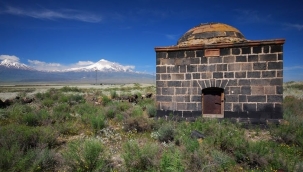 AKKOYUNLU İBRAHİM GÖDEKLİ KÜMBETİ