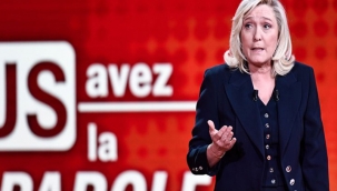 Fransız lider Marine Le Pen'den İslam'a hadsiz saldırı! 