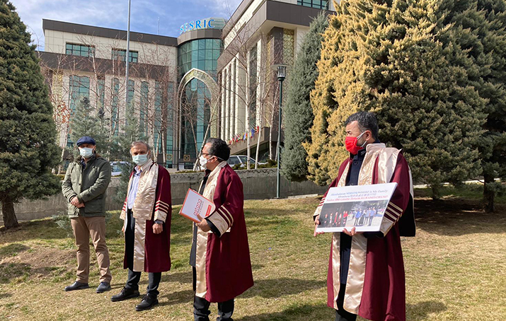 Hacı Bayram Veli Üniversitesi öğretim üyelerinden Uygur Türklerinin aile nöbetine destek 