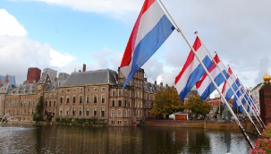 Hz. Muhammed'e hakaretin suç sayılması için Hollanda'da 124 bin 170 imza toplandı 