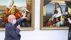 "Kamil Mullashev'in Sanat Dünyası" sergisinin açılışı