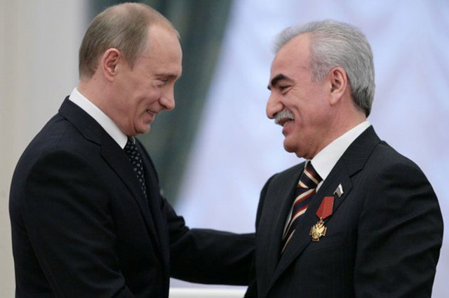 Putin'e yakınlığıyla bilinen Yunan asıllı oligark, Selanik Limanı'nı kontrol altına aldı 