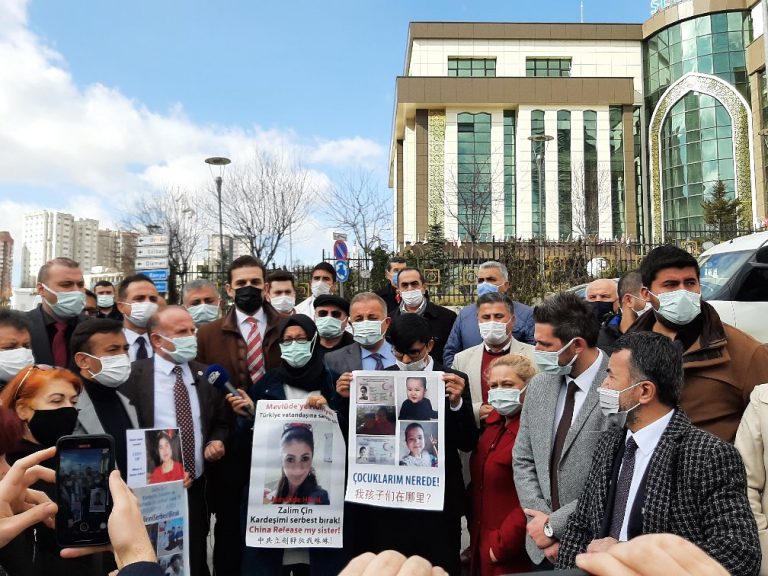 Uygur Türkleri, hak arayışında Türkiye'den destek bekliyor