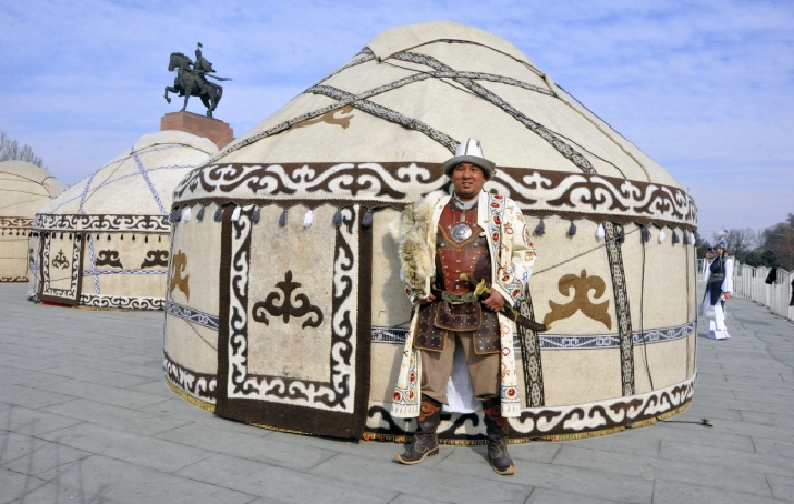 Bişkek'te Ak Kalpak Günü heyecanı yaşanıyor 