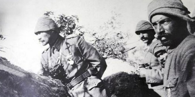 Çanakkale'de 1915'e girerken ordunun hazırlığı - Ferit Erden BORAY 
