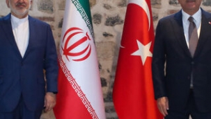 Çavuşoğlu Zarifiyi İstanbul'da kabul etti 