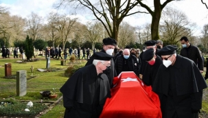 Ermeni asıllı Kore Gazisi Minas Kaya, son yolculuğuna Türk bayrağıyla uğurlandı 