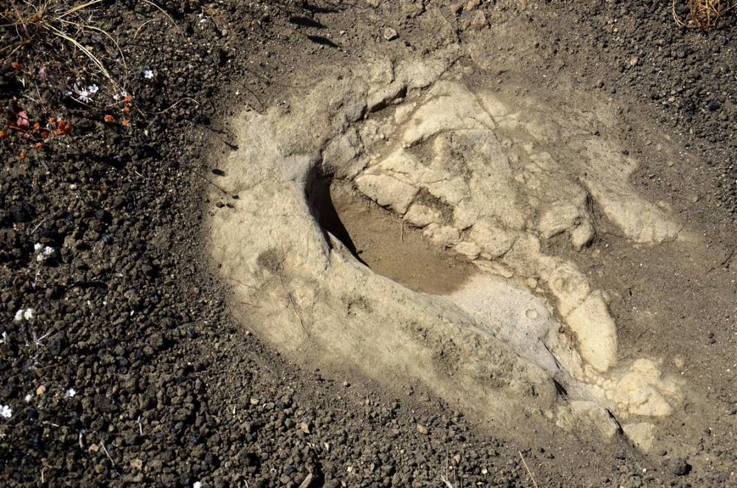 Manisa Kula'da 5 bin yıllık ayak izinin gizemi