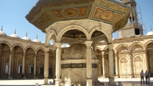 Ramazan Ayında Ibadet Etmek Ne Kadar Sevap? Ramazan Ayında Kuran Okumak, Namaz Kılmak Ve Oruç Tutmak Daha Çok Sevap Mıdır? 