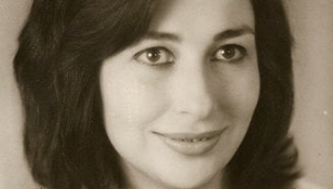 A. Yağmur TUNALI Emine Işınsu'yu anlattı.