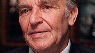 Bilge Kral: Aliya İzzetbegoviç - Yazar: Bahadır Gönül