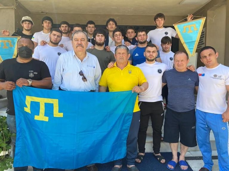 Kırım Derneği İstanbul Şubesi, Kırım Tatar güreş takımıyla bir araya geldi 