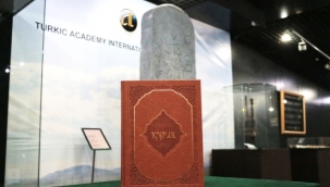 Uluslararası Türk Akademisi, Kur'an-ı Kerim'in ilk Türkçe mealini kitap olarak yayımladı 