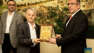 Azerbaycan'dan Kırımoğlu'na ödül 