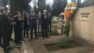 Peyami Safa ölümünü 60'ıncı yıl dönümünde mezarı başında anıldı