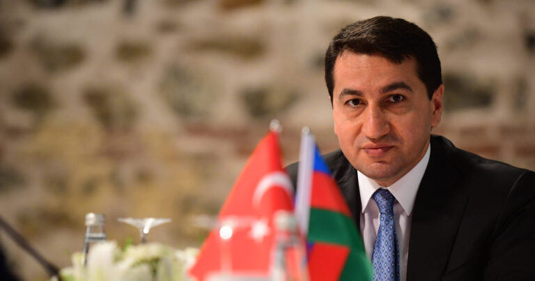 Azerbaycan`dan Türkiye`ye destek: "Yardım ekipleri en kısa zamanda kardeş ülkeye hareket edecek"