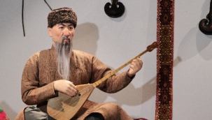 Kazakistan Milli Müze'sinde "Ulu Bozkırda Dombra Sesi" sergisi düzenlendi